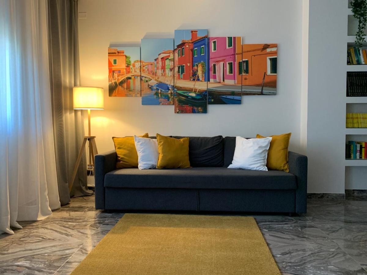 Holidays Apartment Toti To Fulfill Your Wishes Местре Екстер'єр фото