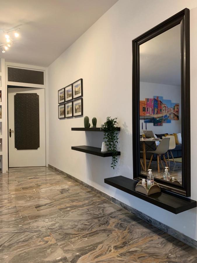Holidays Apartment Toti To Fulfill Your Wishes Местре Екстер'єр фото