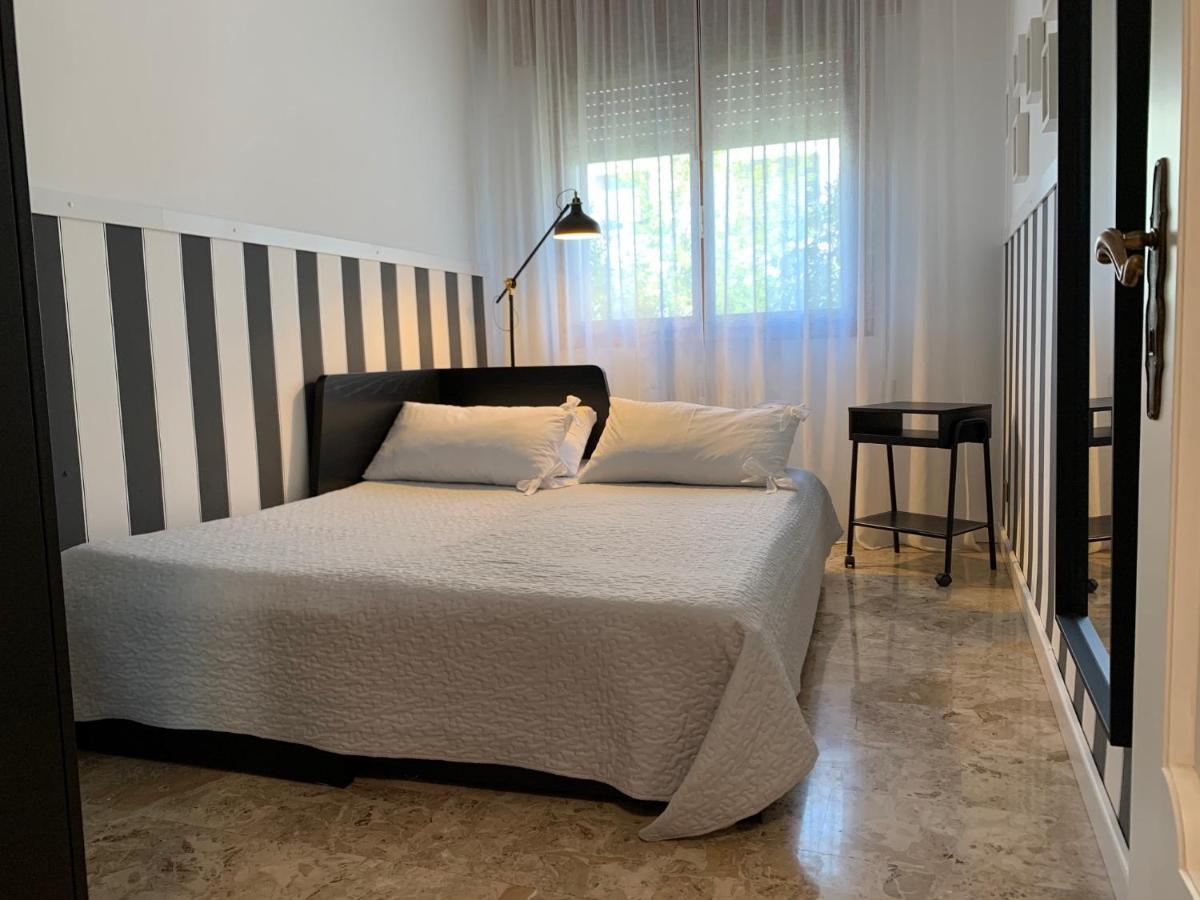 Holidays Apartment Toti To Fulfill Your Wishes Местре Екстер'єр фото