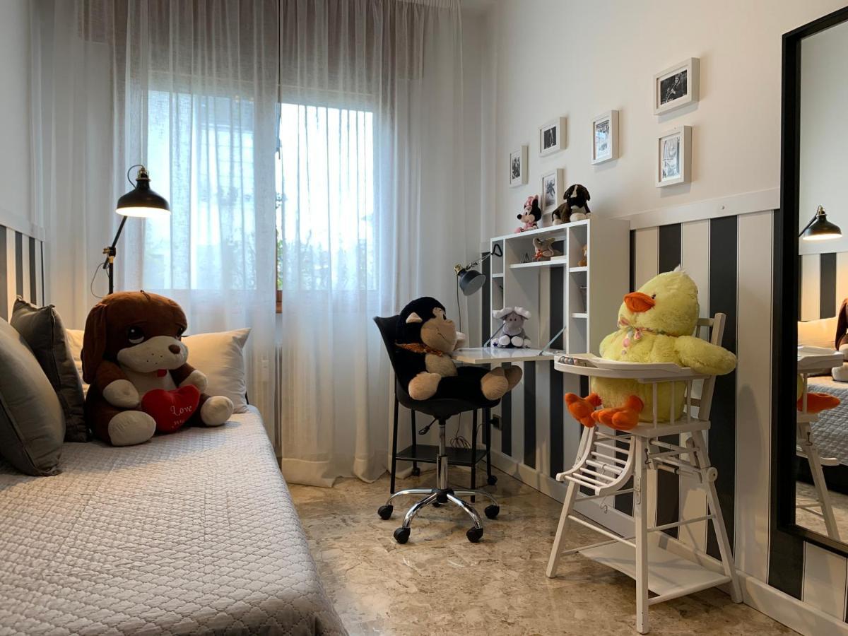 Holidays Apartment Toti To Fulfill Your Wishes Местре Екстер'єр фото